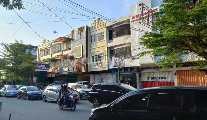 For Rent: Mid-Town Shop House Ready to Occupy, Affordable, Just Renovated (3-Story Building) 2