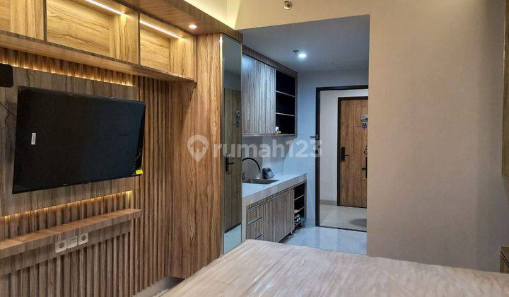 Apartment Delft Type Studio di Sewakan Lantai 8 View Laut 1