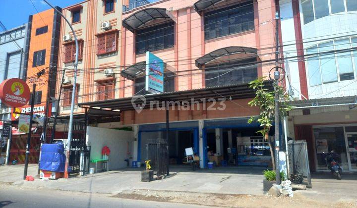 Di Jual - Di Sewakan Jalan Cenderawasih / Jl Opu Daeng Risadju Seberang Cenderawasih Square Pas Dpn Kopi Kenangan Depan Bca Ruko 3.5 Lantai 2