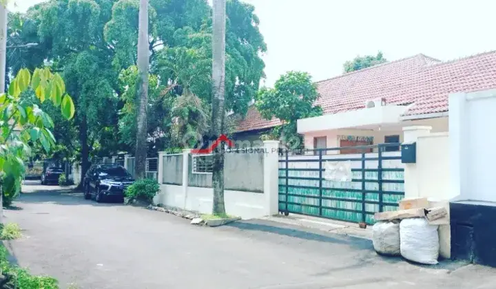 Rumah satu lantai dalam komplek di kemang jakarta selatan 2