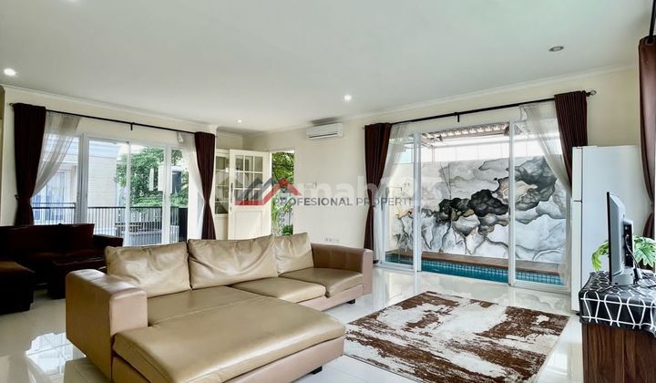 Rumah Dengan Private Pool Dalam Townhouse di Pejaten Jakarta Selatan