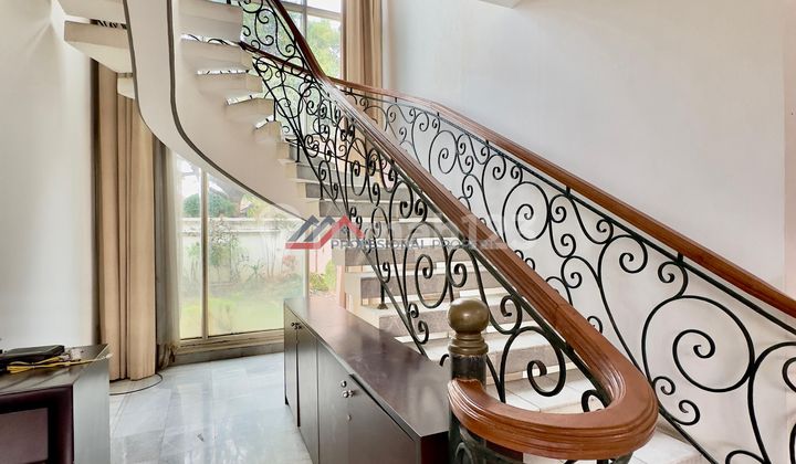 Rumah siap huni dalam komplek lingkungan aman  2