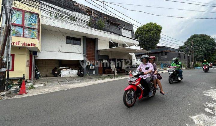 Rumah lama cocok untuk hunian atau kantor di tebet jakarta selatan 2