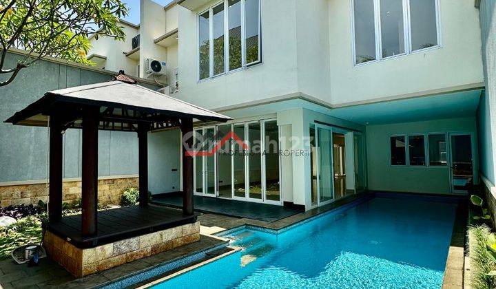 Rumah Bagus Dalam Komplek Town House Lingkungan Tenang 1