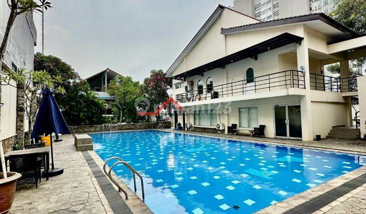 Rumah Modern Dalam Town House Di Kemang Jakarta Selatan 1