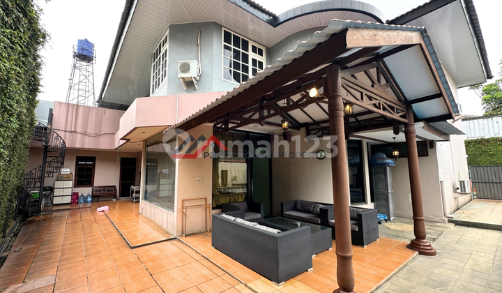  Rumah Luas Dilengkapi Swimming Pool dekat ke MRT area  Cipete, Jakarta Selatan 2