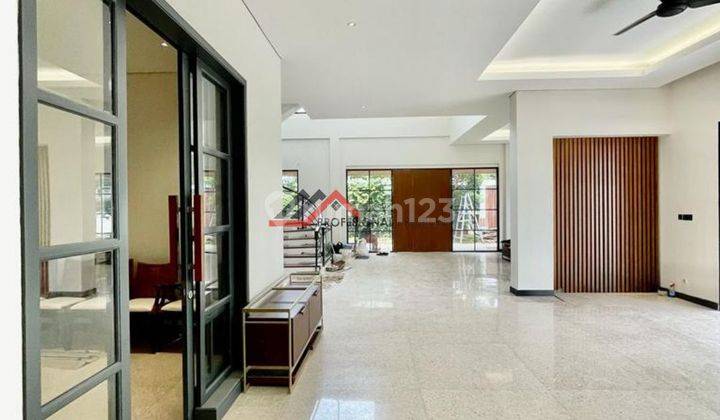 Rumah Mewah Full Renov Lokasi Tenang Kebayoran Baru  2