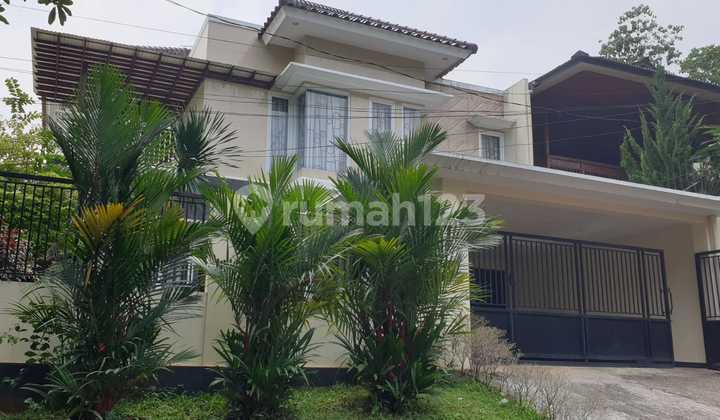 Rumah Mewah Terawat dan Full Furnished di Kawasan Sentul City