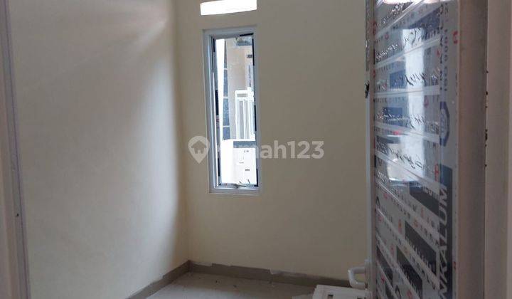 Rumah Murah Cantik Siap Huni Pinggir Kota Depok Dekat Stasiun 6
