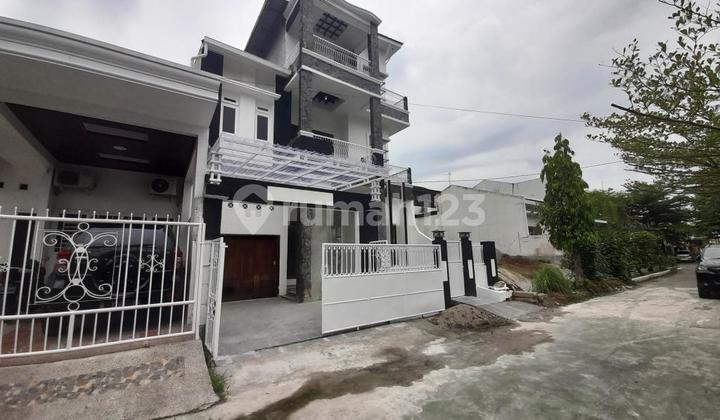 Dijual Rumah Cantik di Taman Setiabudi Indah 2 Medan