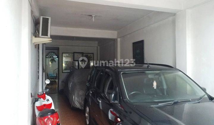 Dijual Rumah Besar Jl. STM Suka Cipta luas tanah 600 m 2