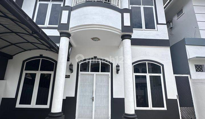 Dijual Rumah Cantik 2 Lantai di Komplek Citra Wisata Medan Johor 2