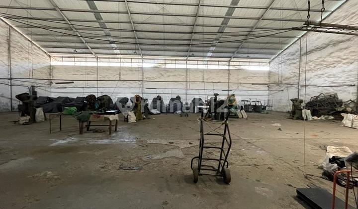 Dijual Pabrik / Gudang di Jl. Raya Sampali, Luas 4800 M