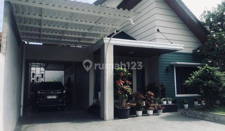 Dijual Rumah 2 Lantai di Medan Johor Dekat Asrama Haji  1