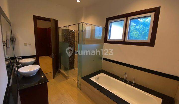Disewakan Townhouse Exclusive Kawasan Antasari 20