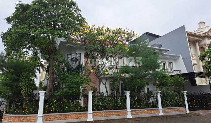 House in the Elite Cluster of Villa Gading Indah, Kelapa Gading, North Jakarta