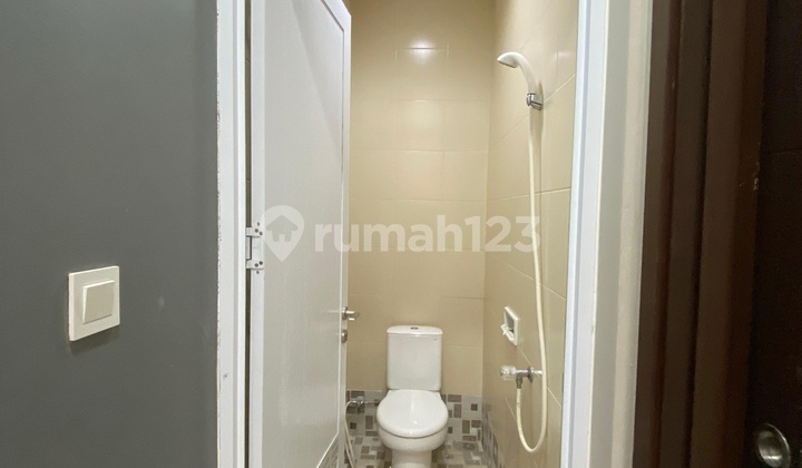 CHEAP RENT GOLF ISLAND HOUSE - PIK UKR 6X15 MTR SEMI FURNISHED CHEAP RENT GOLF ISLAND HOUSE - PIK UKR 6X15 MTR SEMI FURNISHED