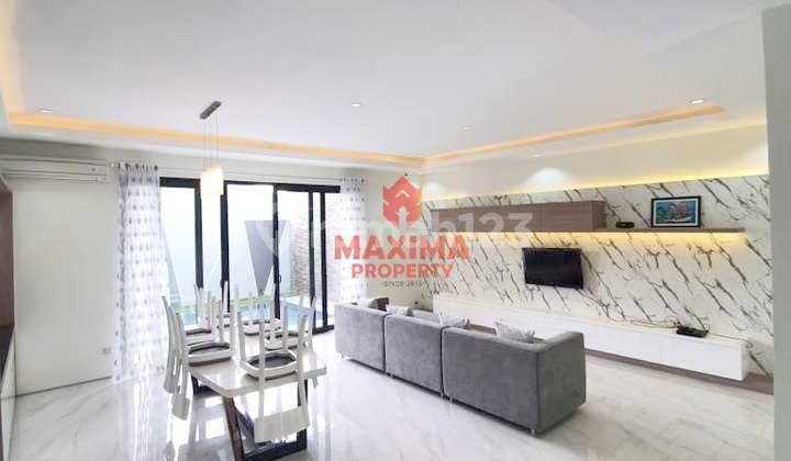 Disewakan Rumah Mewah 2 Lantai Graha Candi Golf Semarang 2