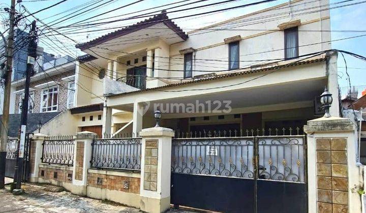 Rumah induk dan rumah kos jakarta selatan kebayoran baru harga  13 m nego 1