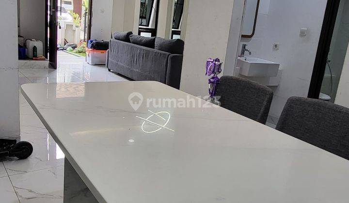 Turun Harga Rumah 2 Lantai di Palmyra Alam Sutera, Tangerang 2