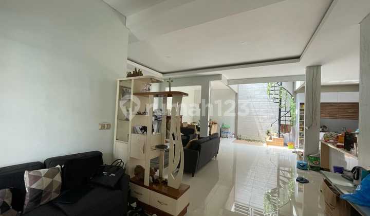 Rumah Bagus Furnished Cluster Crystal Gading Serpong Tangerang Rumah Bagus Furnished Cluster Crystal Gading Serpong Tangerang