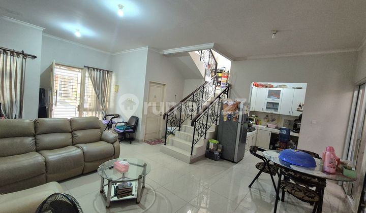 Nice 2-Story House Ready to Move In Quick Sale Digading Serpong Trimezia. 2