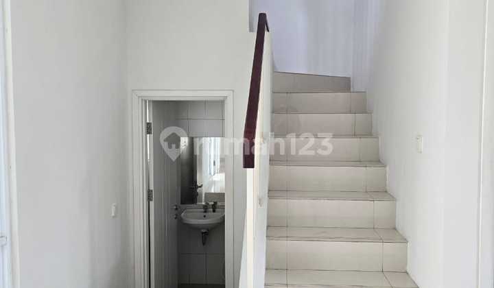 For Sale: Nice Move-In Ready House Near ICE BSD and Aeon Mall at BSD Eminent Vivacia 2