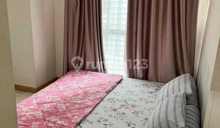 Semi-Furnished Two-Bedroom Midtown Residence Apartment in Front of Sumarecon Semi-Furnished Two-Bedroom Midtown Residence Apartment in Front of Sumarecon