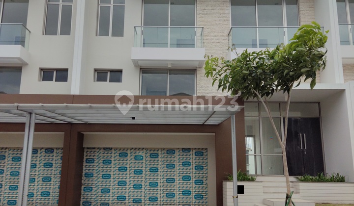 Rumah Pik 2 View Danau Tipe 10x25 Lily Jarang Ada Rumah Pik 2 View Danau Tipe 10x25 Lily Jarang Ada