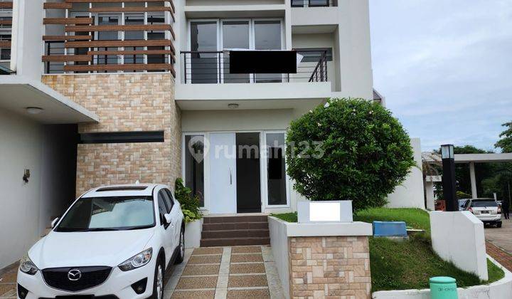 Rumah Pik Grisenda Cluster Lucky Park Borealis Blok B Hoek SHM 2