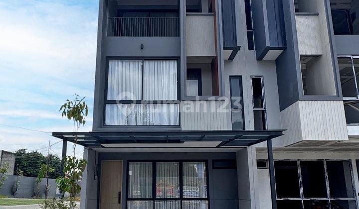 Smara Rumah Jaksel Pondok Labu 3 lantai 6x12 Ready Free PPN Smara Rumah Jaksel Pondok Labu 3 lantai 6x12 Ready Free PPN