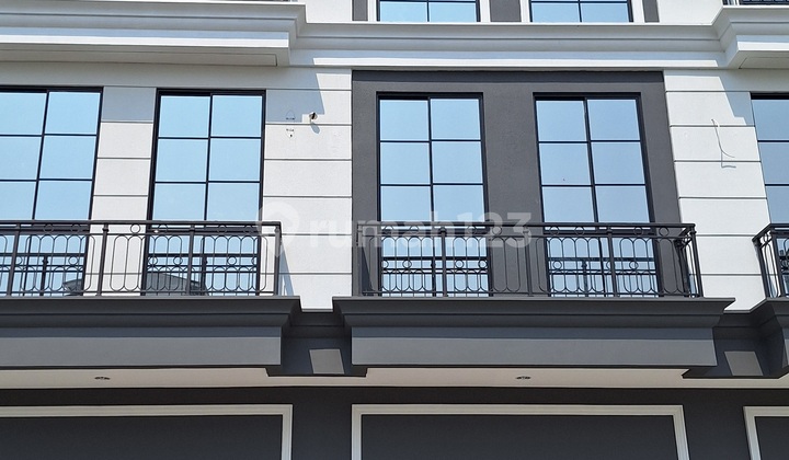 Rukan Harvard Pik 2 Boulevard Depan Jalan Raya Kampus 4,5 X 12,5