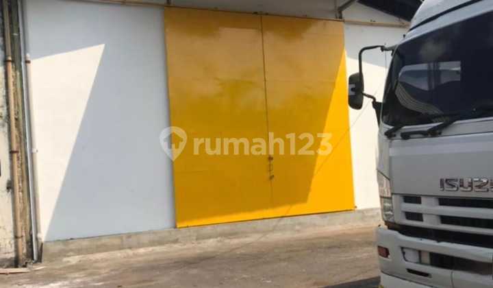 Margomulyo Permai Warehouse Renovation Already at Building Stage Margomulyo Permai Warehouse Renovation Already at Building Stage