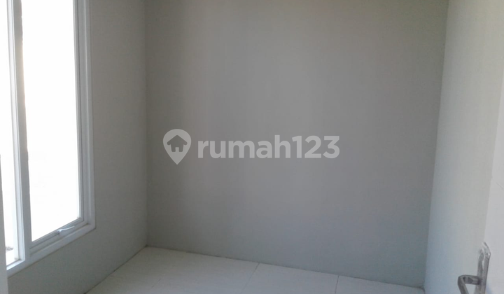Rumah Jade Hamlet Gresik Kosongam Kondisi Terawat  2
