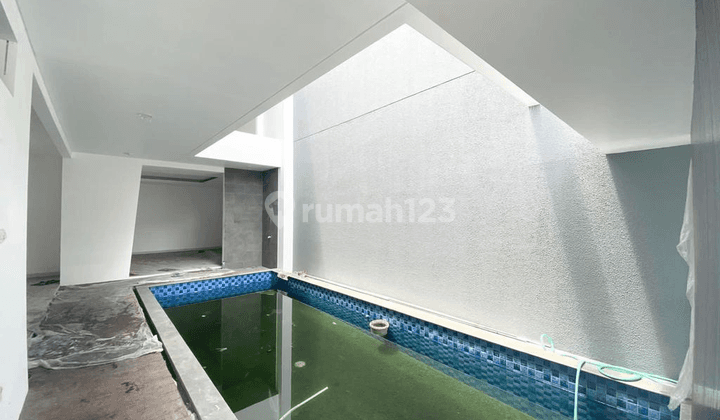 Modern Minimalis Rumah Imperial Golf Regency Pakuwon Indah 2