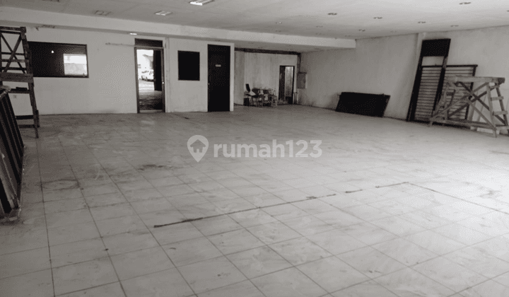 Gudang Jl Mastrip Kedurus Strategis Bebas Banjir 6