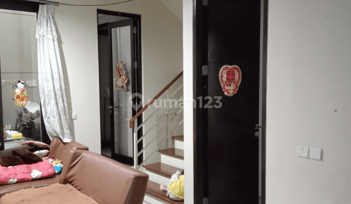 Minimalis 2lantai Terawat Rumah Citraland Utama 2