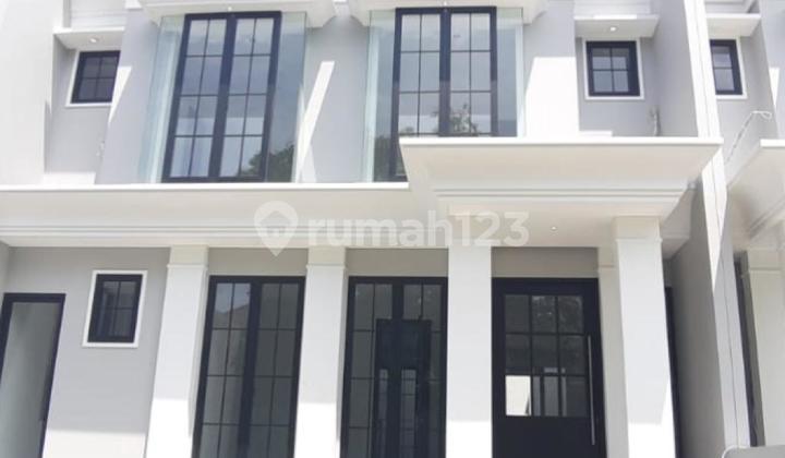 New American Style Minimalis Rumah Citraland Utama