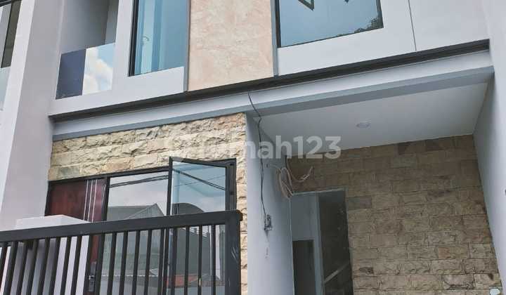 Ciamik Smart Home di Simpang Darmo Permai Selatan Xii Ciamik Smart Home di Simpang Darmo Permai Selatan Xii