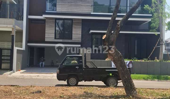 Minimalist Grass House at Citraland Bukit Telaga Golf in West Surabaya 1