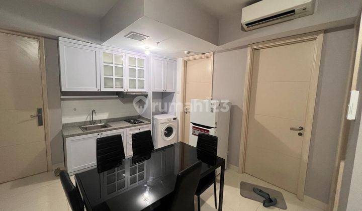 2 BR Pool View Apartment La Riz Mansion Pakuwon 1