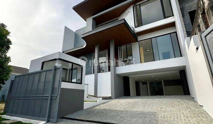 3 Lantai High End Material Rumah New Gress Graha Famili