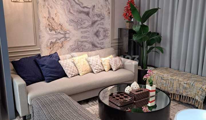 Ex Rumah Contoh Jual Rugi dan Cepat di Grand Pakuwon Ex Rumah Contoh Jual Rugi dan Cepat di Grand Pakuwon