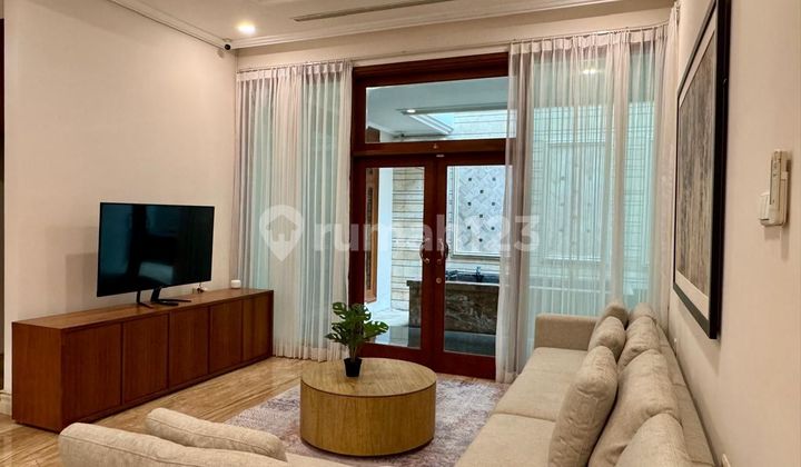 Minimalist Graha Family House in West Surabaya 2