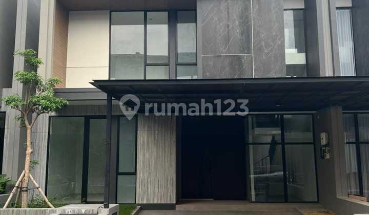 Baru Gress Rumah District 9, Citraland Ciamik Minimalis