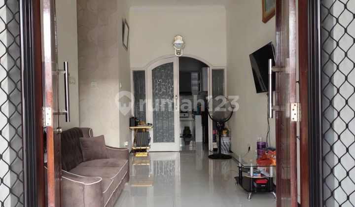 Darmo Indah West House Ready to Occupy 2-Storey Building - Negotiable 2