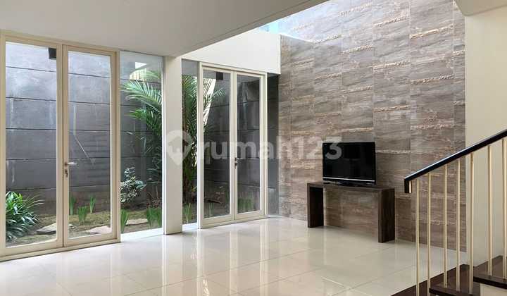 Golf Hills House Citraland Outside Cluster Semi Furnished