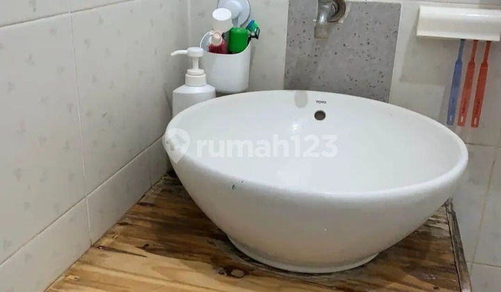 Dijual Rumah 3 Kamar Tidur di Pamogan, Denpasar Selatan BR-3298  

(Note: The original text has "BR-3298" but seems to follow a common property listing format where "BR" likely stands for "Bedroom" in English listings, though in Indonesian it's "Kamar Tidur." The number appears inconsistent—3298 in the original vs. possibly intended as 3296 or another variation. Assuming it's a listing code, I kept it as is but adjusted for consistency with the Indonesian format where "BR" isn't standard.)  

Alternatively, if adhering strictly to English real estate conventions:  
**For Sale: 3-Bedroom House in Pamogan, South Denpasar | Listing #BR-3298**  

*(Choose based on whether the target audience prefers localized or English-style listings.)* 2