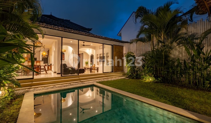 Villa Leasehold 30 Years 3 Bedrooms in Petitenget, Bali Unit-4015 Villa Leasehold 30 Years 3 Bedrooms in Petitenget, Bali Unit-4015