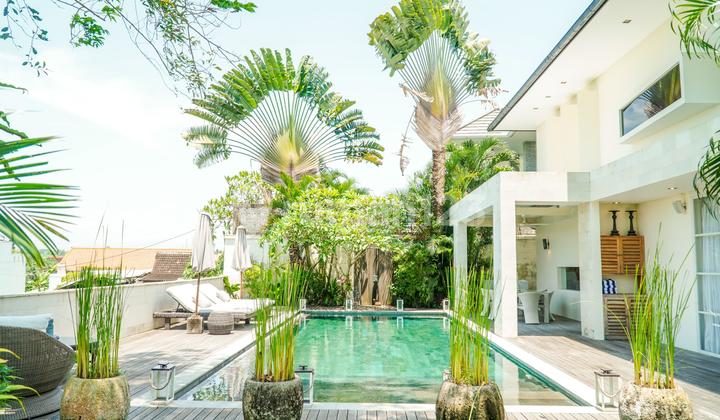 Dijual Villa Modern 4 Bed Munggu,Badung Bali GA-2888